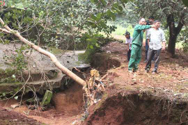 Tìm thấy thi thể nữ sinh bị nước cuốn trôi khi chở bà nội về nhà