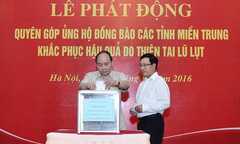 Văn phòng Chính phủ quyên góp ủng hộ đồng bào miền Trung