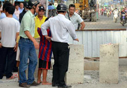 Người đàn ông rơi hố ga thiệt mạng: Phó thủ tướng yêu cầu xem xét khởi tố vụ án