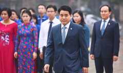 Chủ tịch Hà Nội đặt vòng hoa tưởng niệm tại tượng đài Lê Nin