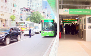 Từ 1/1/2017, xe buýt nhanh nghìn tỷ chính thức hoạt động ở Hà Nội