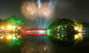 Hà Nội không bắn pháo hoa dịp Tết Âm lịch