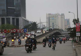 Cấm hàng loạt phương tiện đi lên 2 cầu vượt trên tuyến buýt nhanh BRT