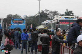 Gần 100 nhà xe từ chối chở khách phản đối phân tuyến