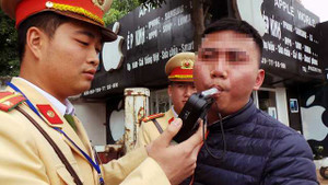 Bộ GTVT sẽ tăng mức xử phạt tài xế có nồng độ cồn vượt mức cho phép