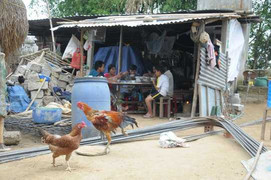 Người dân vùng rốn lũ đón Tết ra sao?