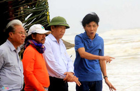 Ông Nguyễn Sự 'hiến kế' quản lý vỉa hè phố Tây cho ông Đoàn Ngọc Hải