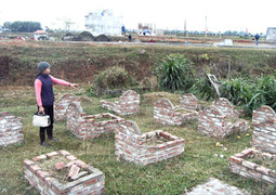 Nghi vấn lập hàng trăm mộ giả để trục lợi tiền đền bù ở Đà Nẵng