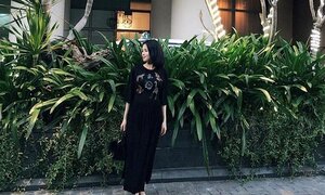 Tâm Tít khoe bụng bầu 5 tháng thon gọn