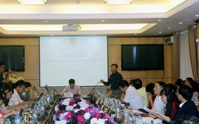 Không cấm nhà báo, người dân ngụy trang ghi âm, ghi hình