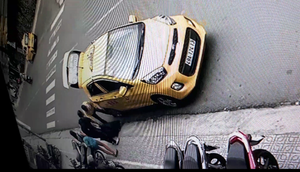 Đi taxi 3km, hai du khách nước ngoài bị 'chém' 500 nghìn đồng