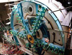 'Soi' robot khổng lồ trước giờ đào hầm tuyến metro TP.HCM