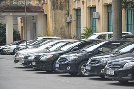 Sẽ cấm sử dụng ô tô được biếu, tặng không đúng tiêu chuẩn