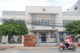 Nợ như 'chúa chổm', phó đội trưởng quản lý thị trường bị cách chức