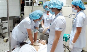 8 người chết khi chạy thận ở Hòa Bình: Tồn dư hóa chất gấp 260 lần trong nước chạy thận