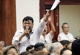 Ông Đoàn Ngọc Hải xin lỗi người dân khu Mả Lạng