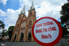 Ai muốn ghé thăm Nhà thờ Đức Bà Sài Gòn phải biết thông tin này