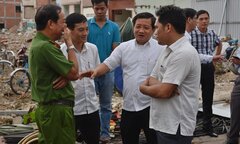 Ông Đoàn Ngọc Hải chỉ đạo tháo dỡ 26 căn nhà ở chung cư Cô Giang