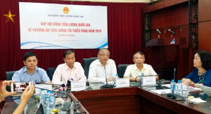 Chốt tăng 6,5% lương tối thiểu vùng năm 2018