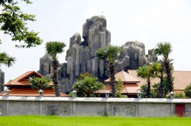 Xây núi nhân tạo không phép giữa cánh đồng: Kiểm điểm 2 Phó chánh Thanh tra Sở Xây dựng