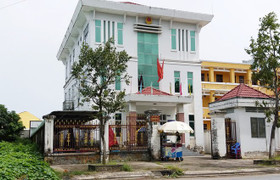 Vợ đến cơ quan chồng đánh ghen: Chủ tịch Liên minh HTX và nữ cán bộ bị kỷ luật