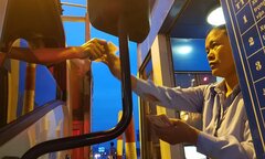 Tài xế hẹn nhau dùng tiền lẻ phản đối trạm thu phí quốc lộ 5
