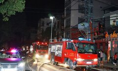 Chữa cháy nhà hàng ở Nha Trang, hai chiến sĩ cảnh sát bị thương