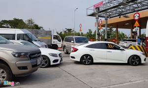 Ô tô liên tục quay đầu, BOT Sóc Trăng xả trạm 4 lần trong ngày cuối tuần