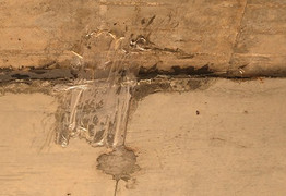 Chủ đầu tư cao tốc Đà Nẵng - Quảng Ngãi: Công nhân 'dán băng dính để bảo vệ chất liệu chống thấm'