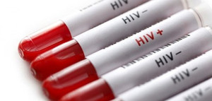 Phao cứu sinh nào cho người nhiễm HIV khi không còn nguồn miễn phí?