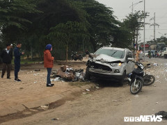 Ô tô 'điên' tông thủng đuôi taxi và hàng loạt xe máy, 4 người thương vong