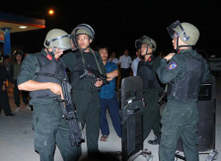 Vây ráp nhóm người buôn ma túy ôm súng cố thủ trong xe ở Hà Tĩnh: Bắt thêm 3 nghi phạm