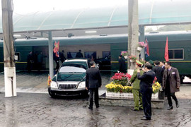 Trưởng ga Đồng Đăng kể lần đầu tiên đón tàu bọc thép chở Chủ tịch Kim Jong-un, phải đỗ chính xác từng centimet