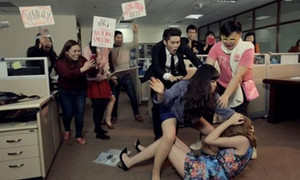 Bị bắt vì rủ nhân tình vào nhà nghỉ để dàn cảnh đánh ghen, người đàn ông nhảy lầu thiệt mạng