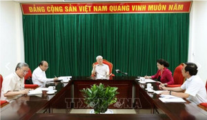 Ảnh: Tổng Bí thư, Chủ tịch nước Nguyễn Phú Trọng chủ trì họp lãnh đạo chủ chốt