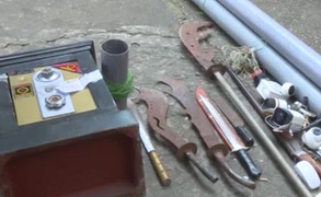 Triệt xóa tụ điểm mua bán ma túy qua hai đầu của ống nhựa dài 15m