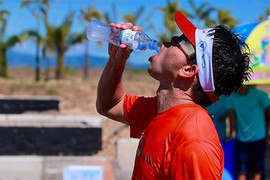 Nắng nóng gay gắt tiếp tục bủa vây Bắc và Trung Bộ, có nơi trên 40 độ C