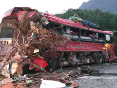 Tai nạn thảm khốc, hơn 40 người thương vong ở Hòa Bình: Xác định danh tính 2 tài xế