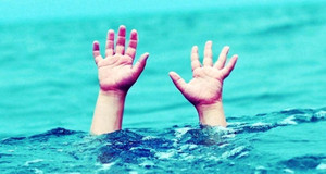 Nhảy xuống sông cứu con bị lưới quấn, cả hai bố con chết đuối