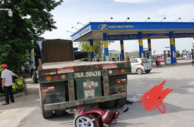 Tài xế lùi xe đầu kéo bất cẩn, cán chết người đàn ông ở Thanh Hóa