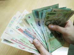 Truy tố 3 cựu cán bộ công an 'vòi tiền' 2 kẻ tàng trữ ma túy trái phép