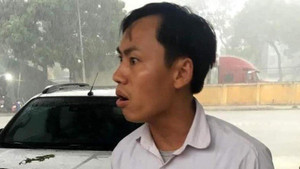 Đình chỉ tài xế taxi côn đồ hành hung 3 cô gái tại bến xe Yên Nghĩa, Hà Nội