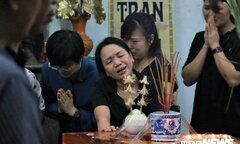 Bừa bãi, tắc trách - bản tính xấu người Việt và cái chết của cháu bé bị quên trên xe