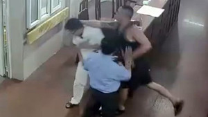 Khởi tố tên giang hồ cộm cán ở Nam Định hành hung bác sĩ tại bệnh viện