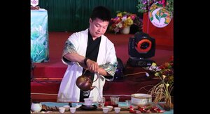 25 thí sinh lên Hà Giang thi tài pha trà: Giám khảo quốc tế nức nở khen trà Việt Nam đậm đà, cách pha độc đáo