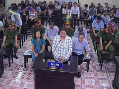 Nữ Công an Hà Giang nhờ nâng điểm 20 thí sinh: 'Tôi giúp nâng điểm để tạo phúc cho bản thân'