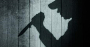 Bị chê 'già rồi mà chưa lấy được vợ', gã đàn ông rút dao đâm đồng hương