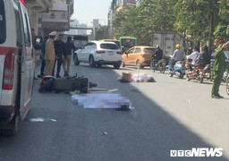 Xe tải va chạm xe máy trên phố Hà Nội, 2 người chết tại chỗ