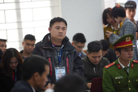 Nhân chứng kể phút kẻ sát nhân điên cuồng chém chết cả gia đình em trai