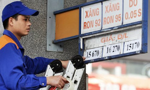 Giá xăng tăng 300 đồng/lít từ 15h chiều nay